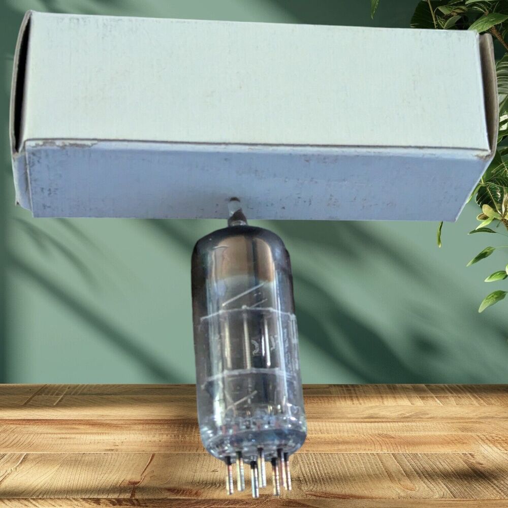 Vintage RCA 6DE6 Stage Pentode Vacuum Tube NOS/NIB Amplifier Ham Radio 7 Pins